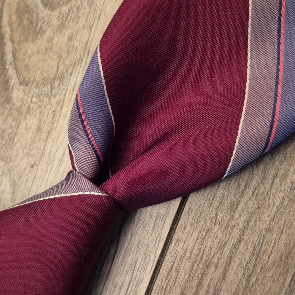 CHRISTIAN DIOR Maroon Striped Logo Striped Polyester Silk Mens Tie VTG‎ RARE